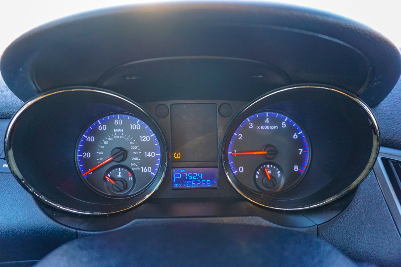 Used 2011 Hyundai Genesis 2.0T image 12