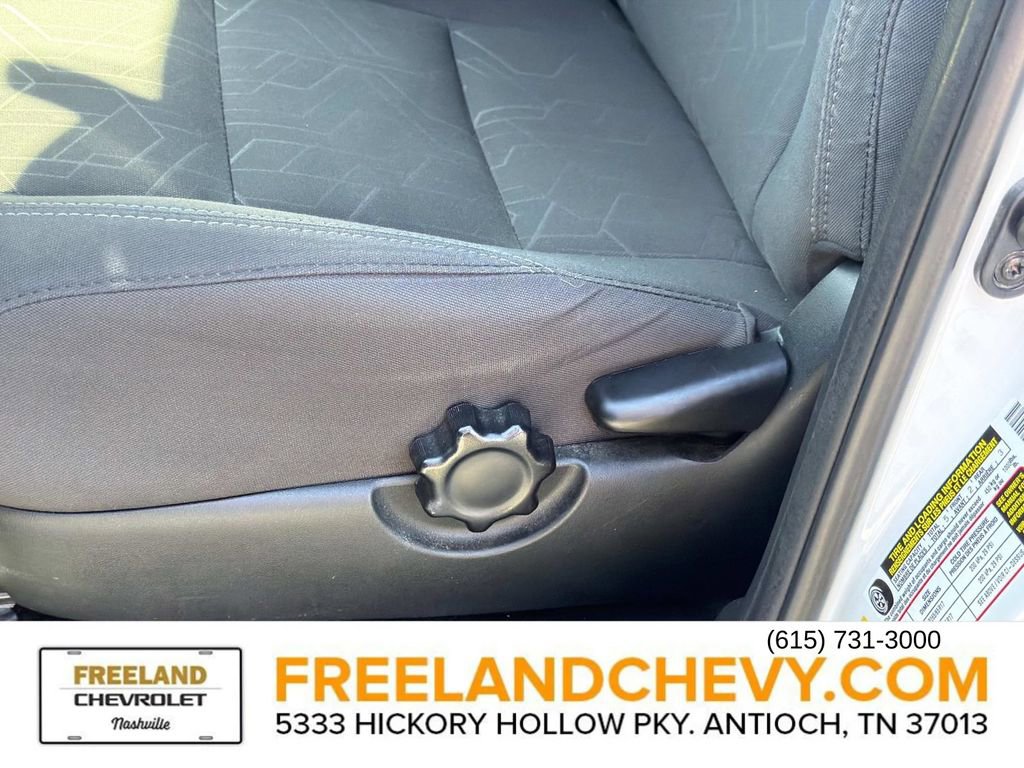 Used 2017 Toyota Tacoma TRD Sport w/ Tow Package (A/T) image 25