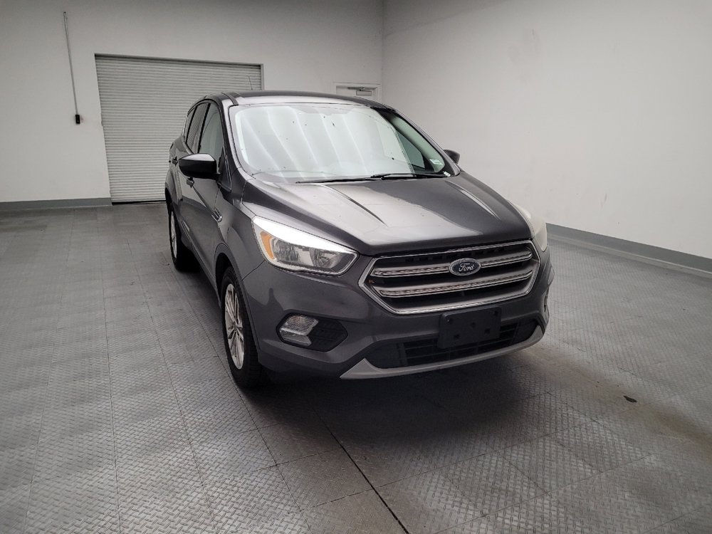 Used 2017 Ford Escape SE FWD image 14