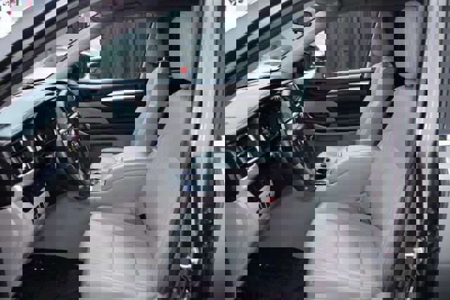 Used 2016 Toyota Highlander Plus image 9