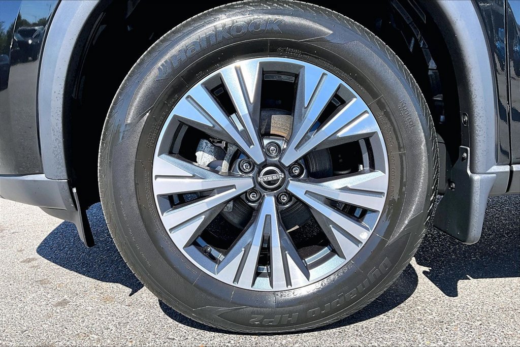 Used 2023 Nissan Rogue SV AWD/4WD image 34