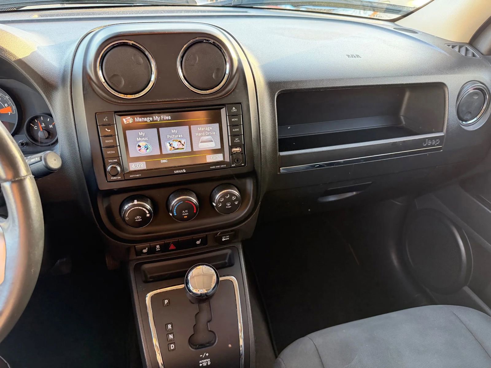 Used 2014 Jeep Patriot Latitude image 31