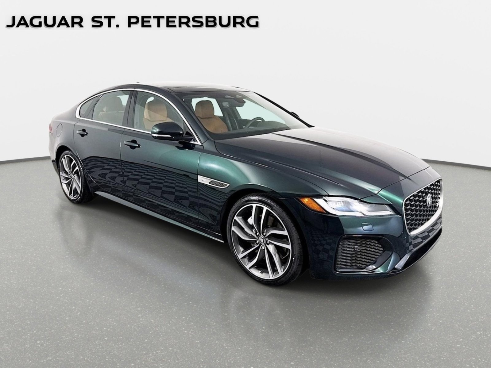 Used 2024 Jaguar XF R-Dynamic SE AWD/4WD image 3