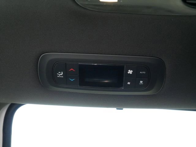 New 2026 Chrysler Pacifica Select image 14