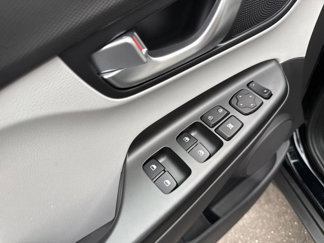 Used 2023 Hyundai Kona SEL w/ Convenience Package image 10