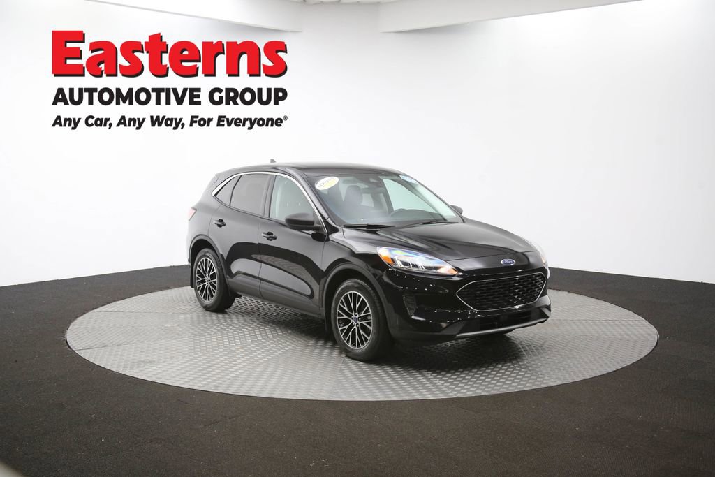 Used 2022 Ford Escape SE image 48