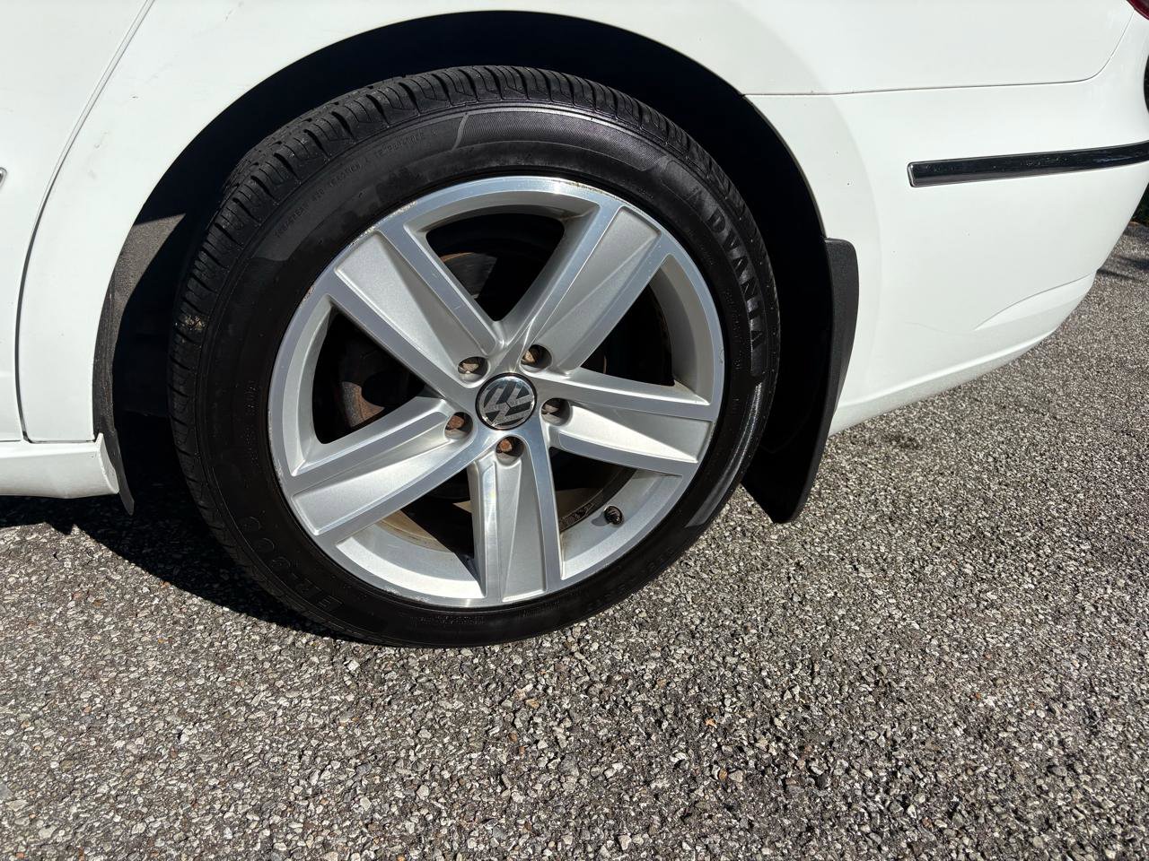 Used 2015 Volkswagen CC Sport FWD image 4
