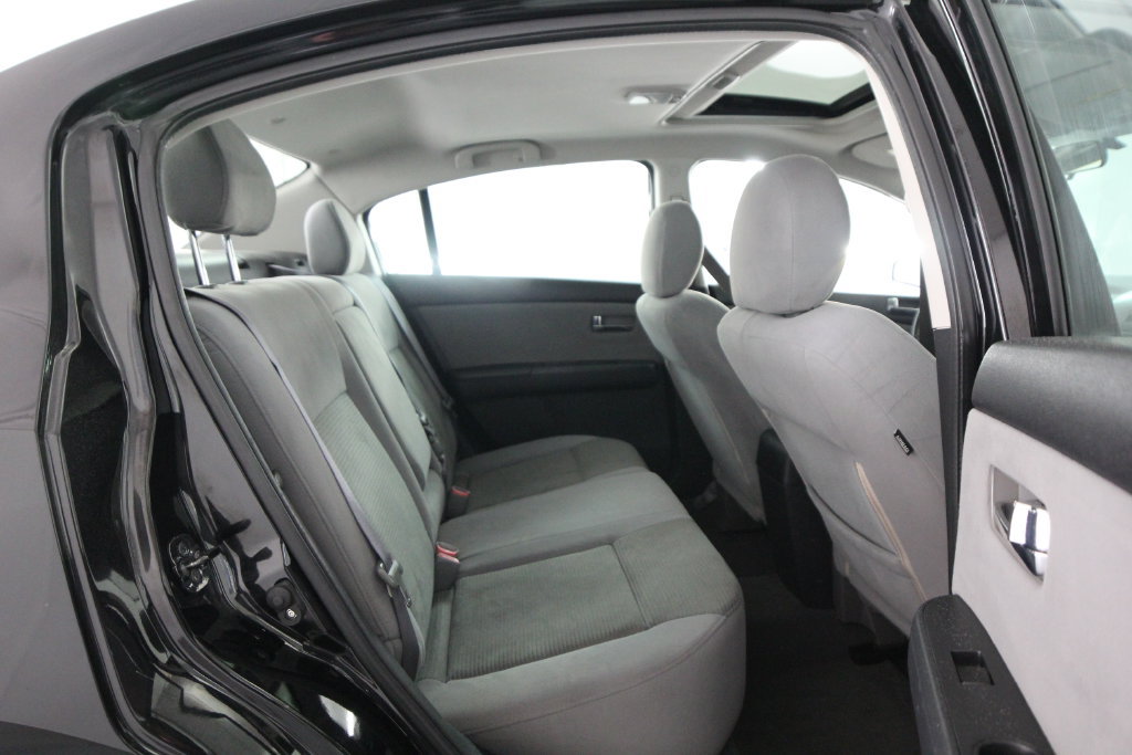 Used 2012 Nissan Sentra 2.0 SR w/ Special Edition Pkg FWD image 40