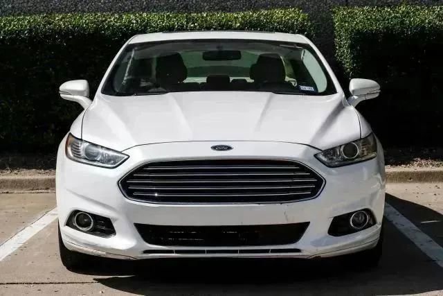Used 2016 Ford Fusion SE w/ Equipment Group 502A image 8