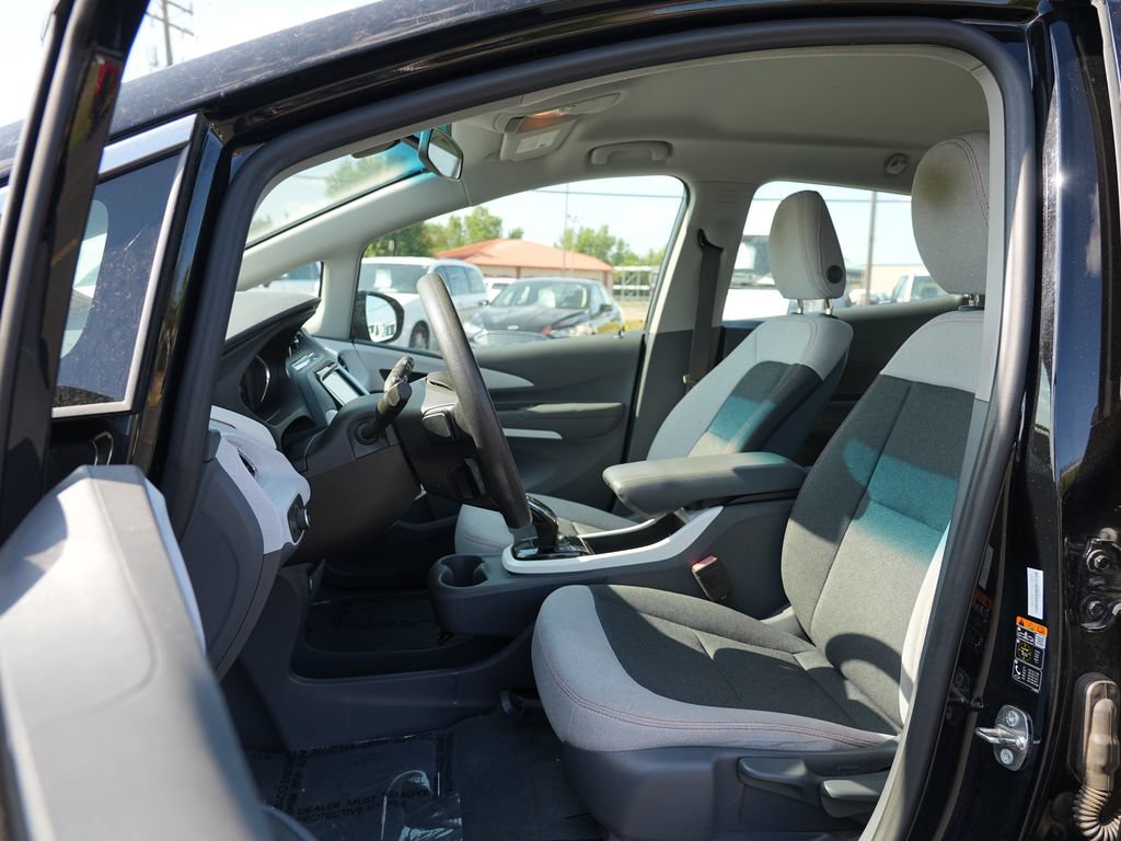 Used 2018 Chevrolet Bolt LT FWD image 12