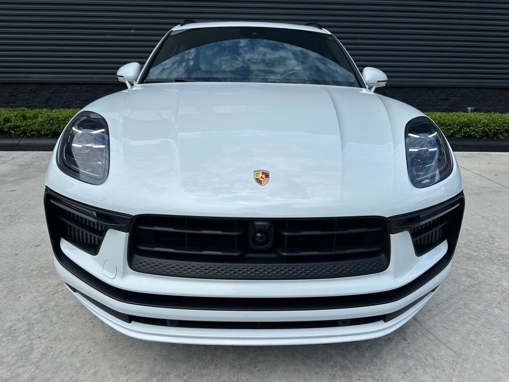 Certified 2023 Porsche Macan S image 8