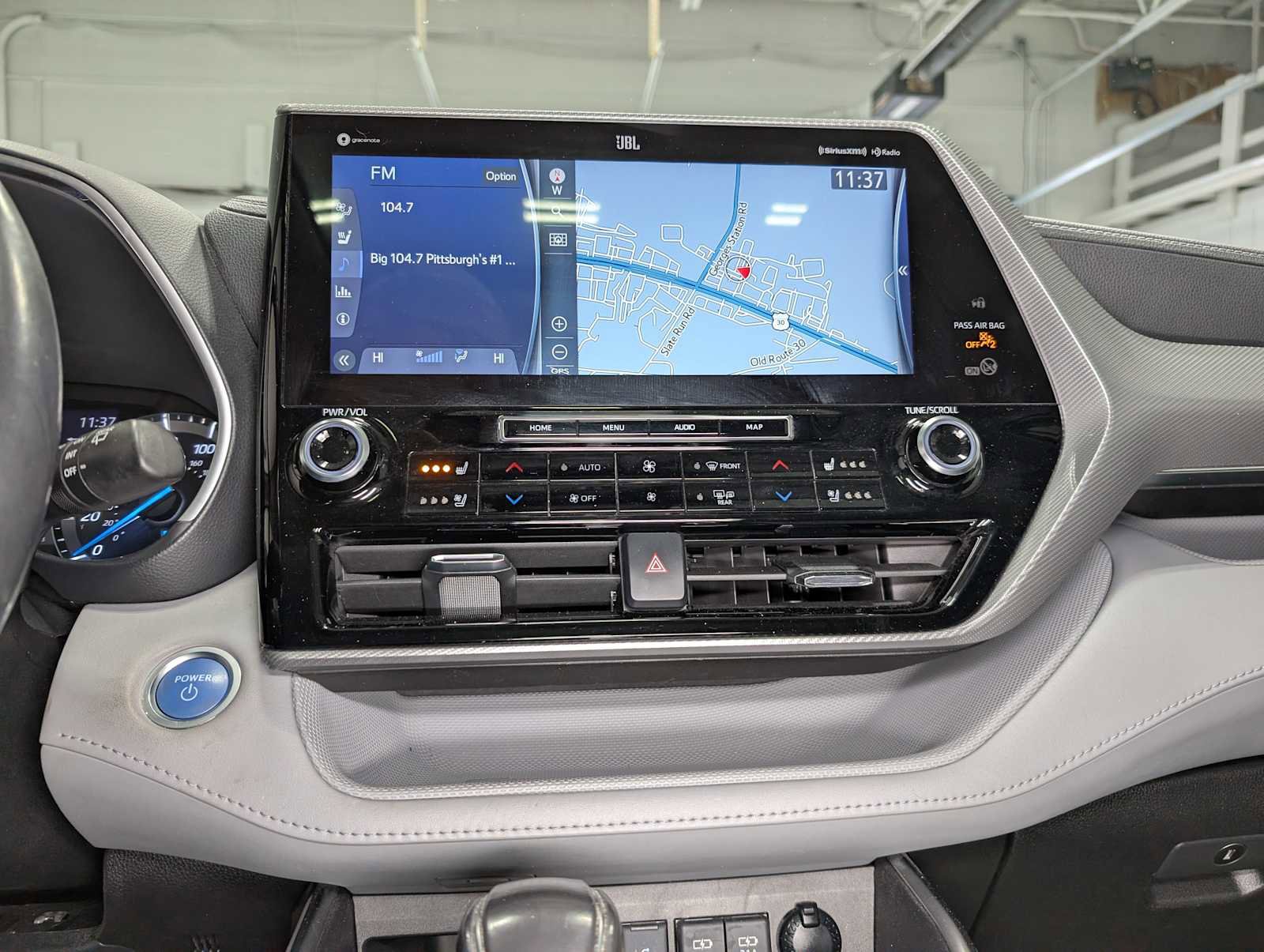 Used 2021 Toyota Highlander Platinum image 36