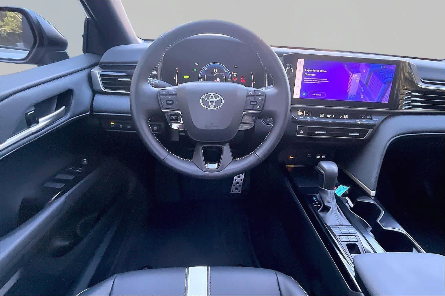 Used 2025 Toyota Camry SE w/ Multimedia Upgrade Package FWD image 6