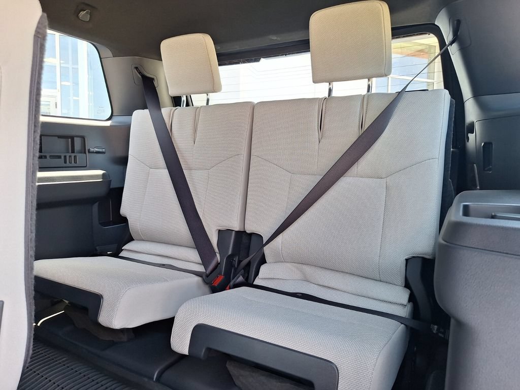 New 2026 Toyota 4Runner SR5 AWD/4WD image 10