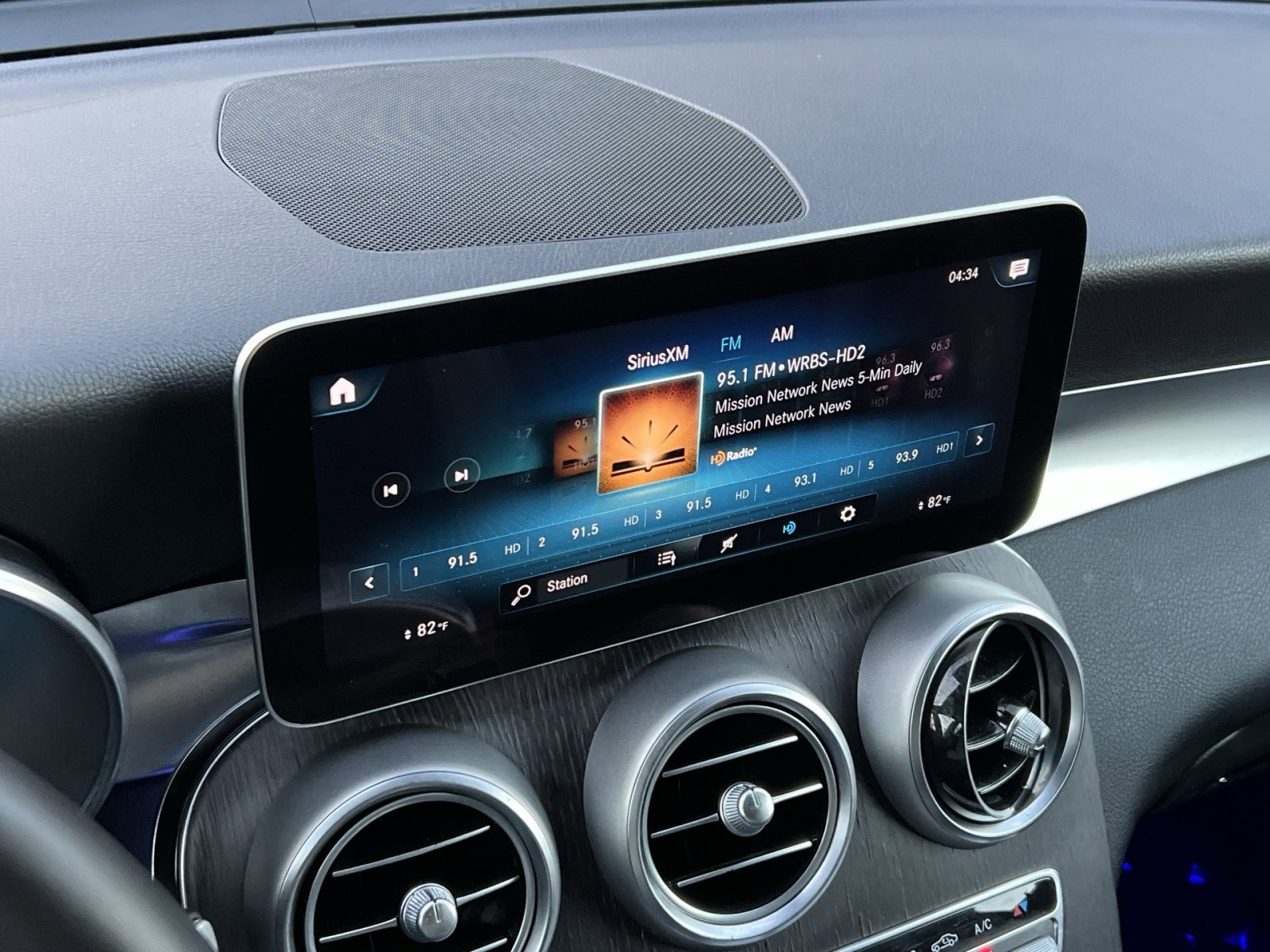 Certified 2022 Mercedes-Benz GLC 300 4MATIC image 16