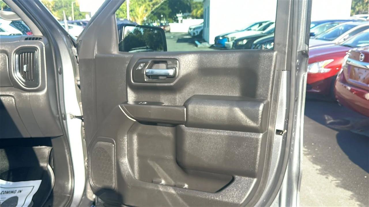 Used 2022 Chevrolet Silverado 1500 Custom RWD image 32