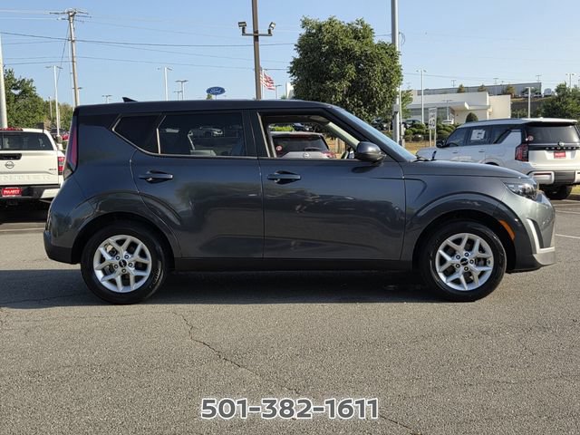 Used 2025 Kia Soul LX w/ LX Technology Package FWD image 6