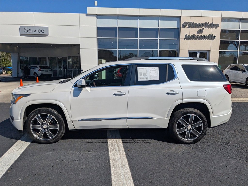 Used 2018 GMC Acadia Denali w/ Technology Package image 3