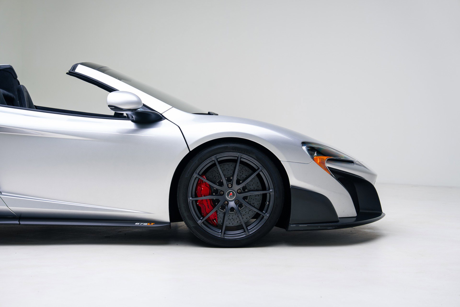 Used 2016 McLaren 675LT image 20