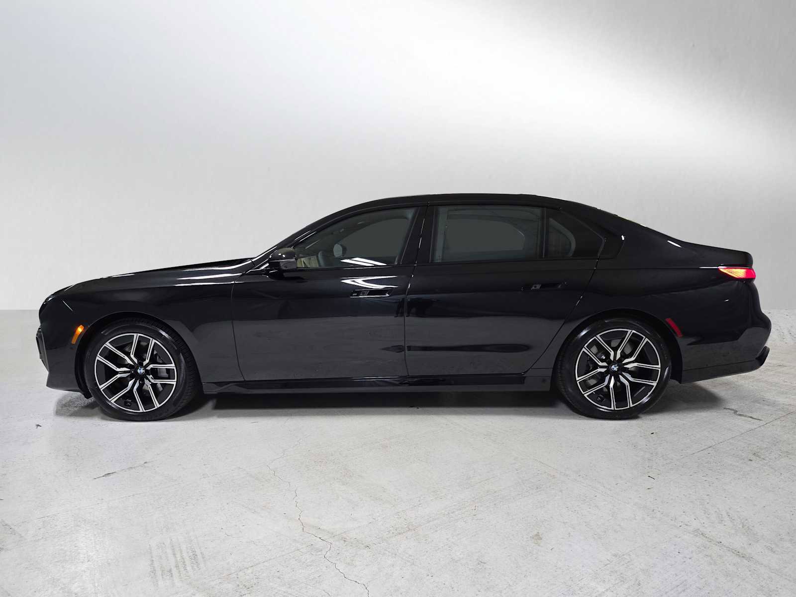 Used 2026 BMW 760i xDrive 760i xDrive w/ Executive Package image 6