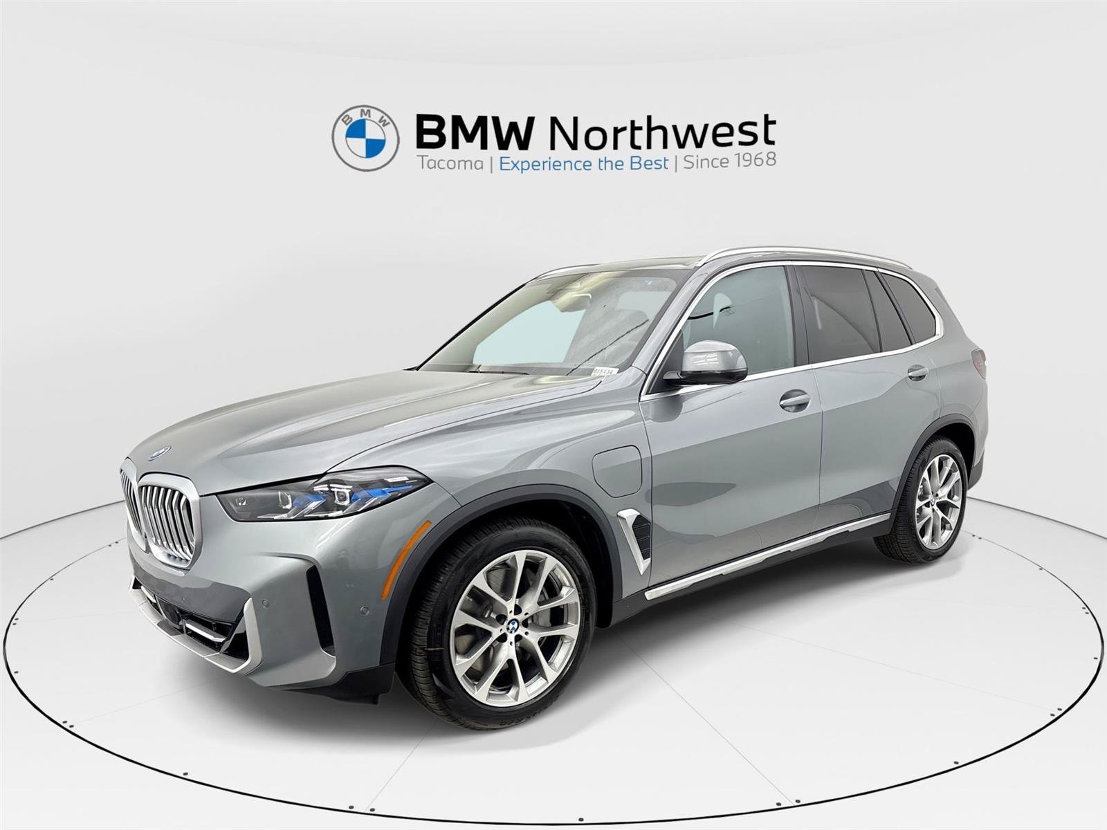 New 2026 BMW X5 xDrive50e w/ Executive Package AWD/4WD image 1