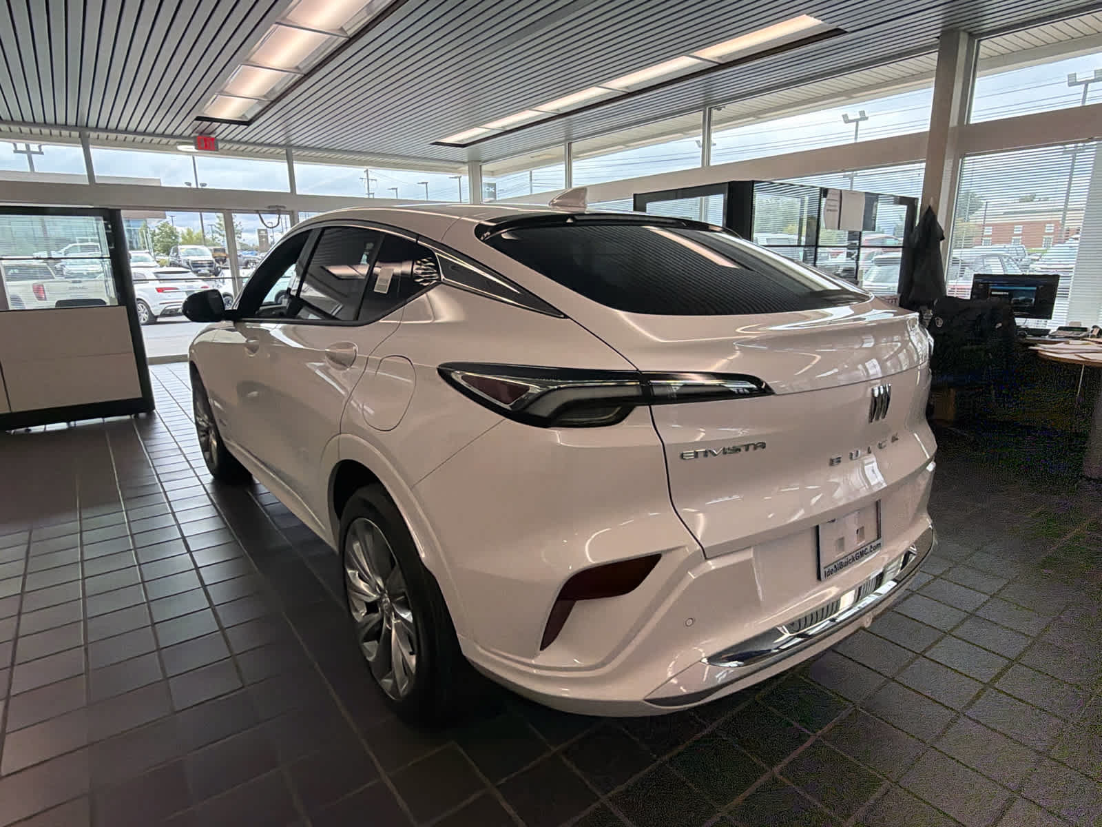 New 2026 Buick Envista Avenir FWD image 8
