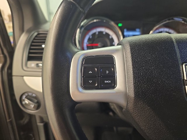 Used 2016 Dodge Grand Caravan R/T FWD image 31