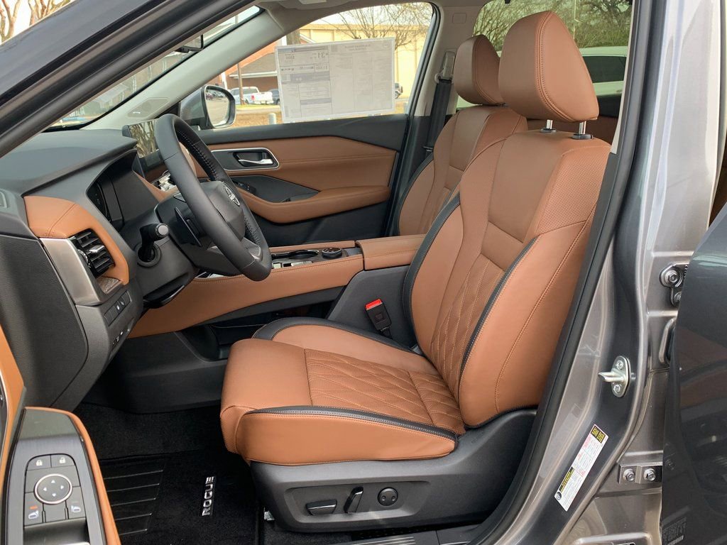 New 2026 Nissan Rogue Platinum image 24