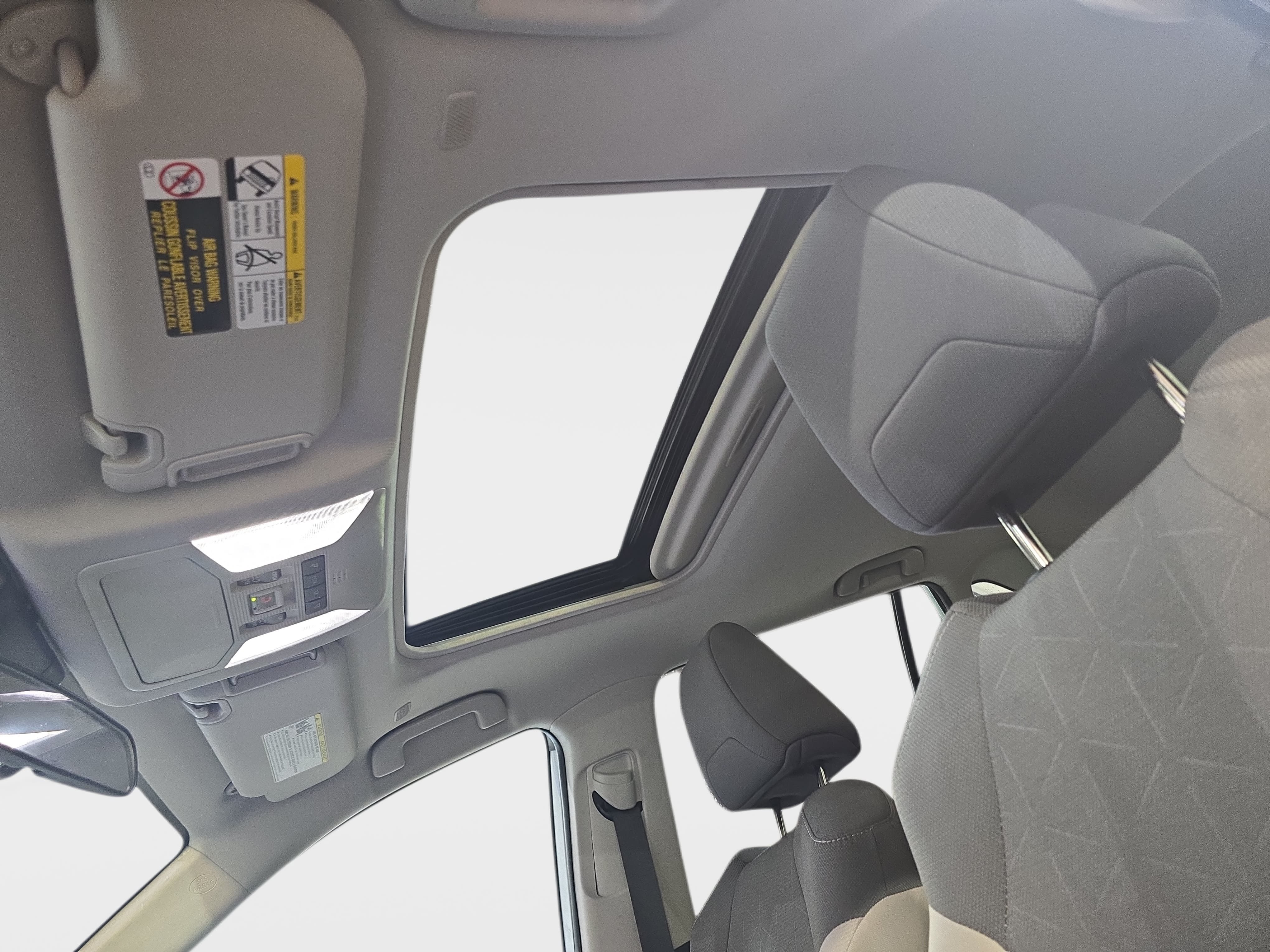 Used 2024 Toyota RAV4 XLE w/ Convenience Package FWD image 27