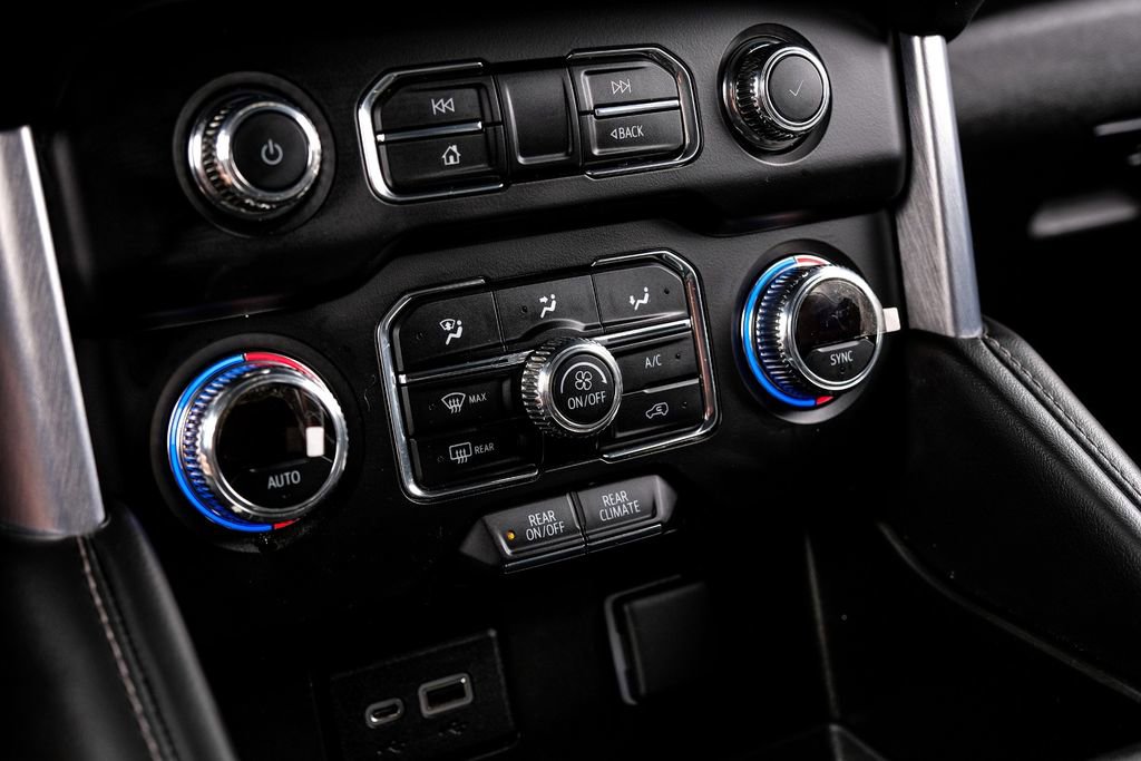 Used 2022 GMC Yukon XL SLE AWD/4WD image 24