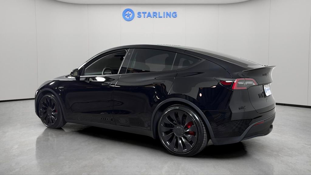 Used 2022 Tesla Model Y Performance image 4