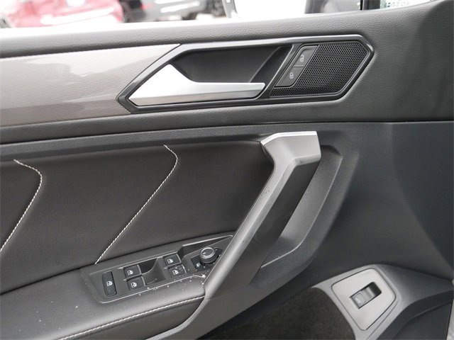 Certified 2024 Volkswagen Tiguan SE image 15