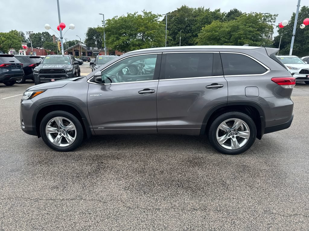 Used 2019 Toyota Highlander Limited AWD/4WD image 4