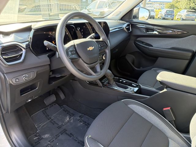 Certified 2024 Chevrolet TrailBlazer LS w/ LS Convenience Package FWD image 13