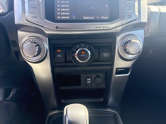Used 2018 Toyota 4Runner SR5 Premium RWD image 33