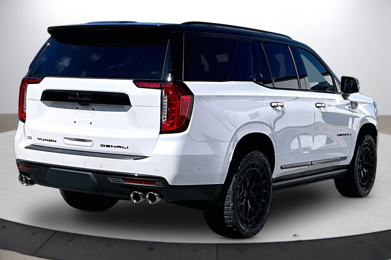 Used 2023 GMC Yukon Denali Ultimate image 9