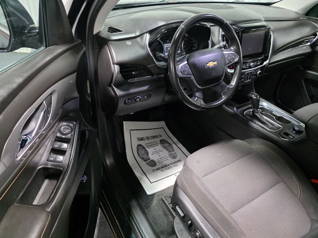 Used 2019 Chevrolet Traverse LT AWD/4WD image 6