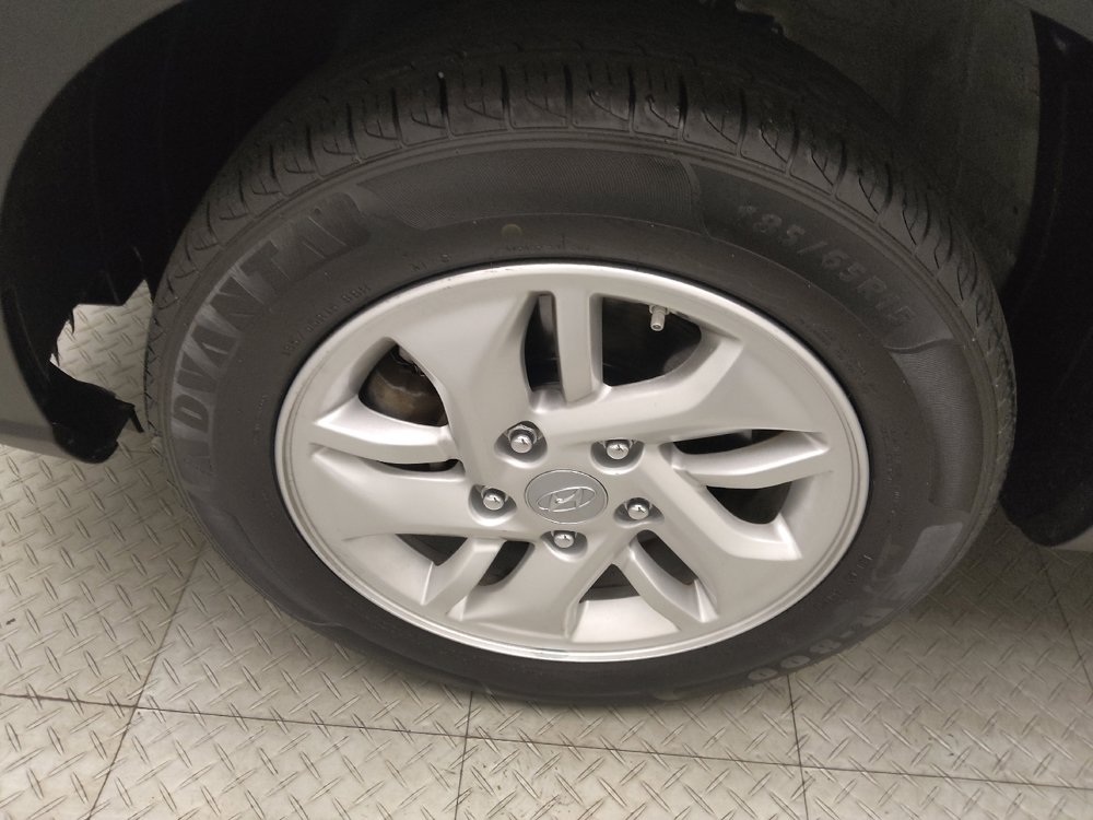 Used 2021 Hyundai Venue SE FWD image 31