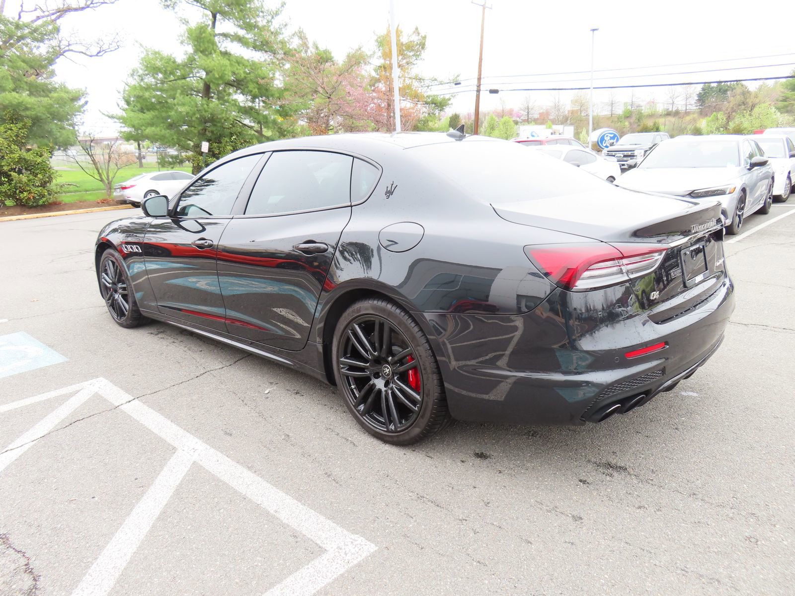 Used 2022 Maserati Quattroporte Modena Q4 image 7