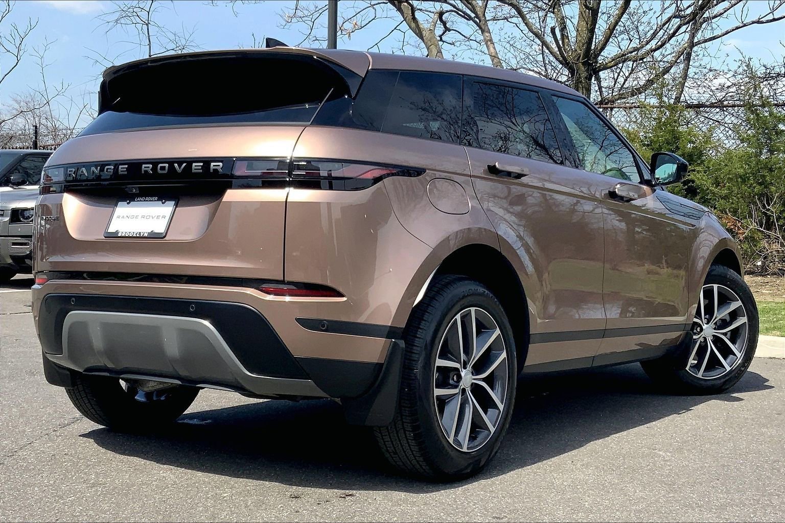 Used 2026 Land Rover Range Rover Evoque S image 12