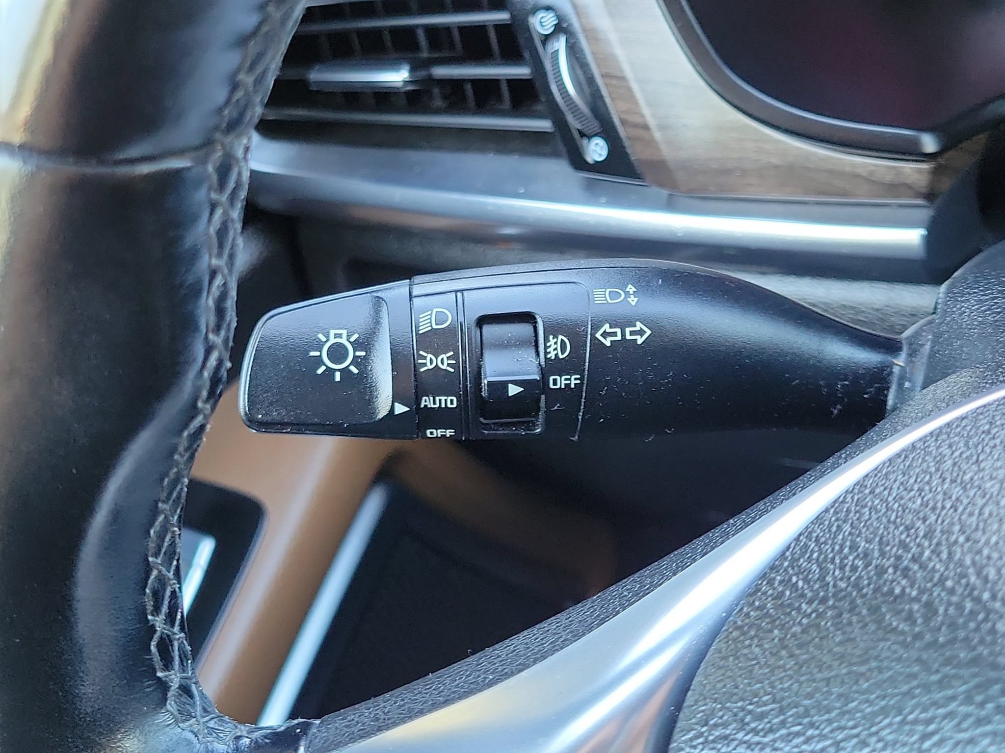 Used 2020 Kia Telluride SX w/ SX Prestige Package AWD/4WD image 14