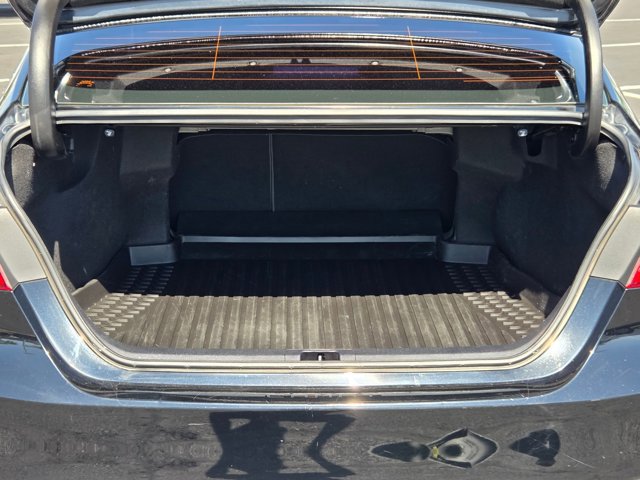 Used 2021 Toyota Camry LE image 6