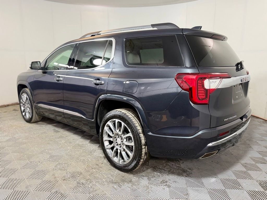 Used 2023 GMC Acadia Denali w/ Denali Ultimate Package image 3