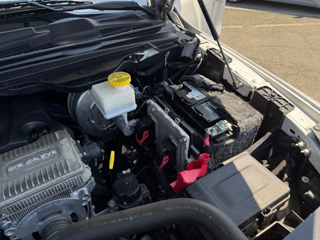 Used 2019 RAM 1500 Limited w/ Body Color Bumper Group AWD/4WD image 40