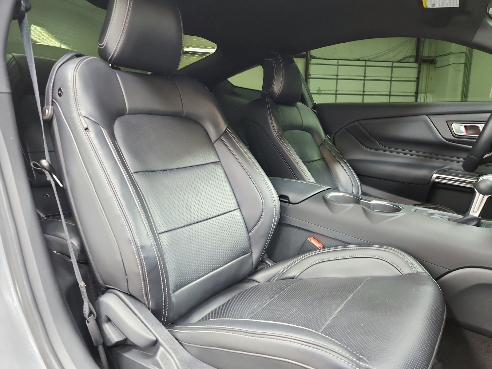 Used 2025 Ford Mustang GT Premium RWD image 35