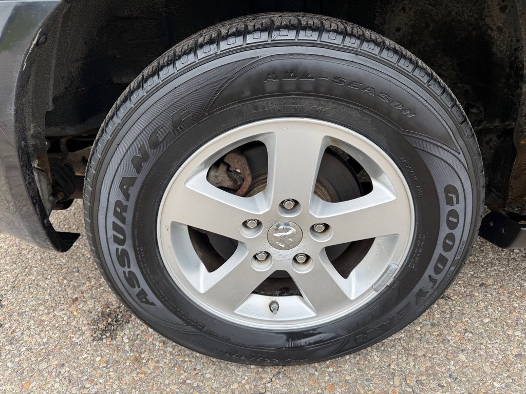 Used 2010 Dodge Grand Caravan SXT FWD image 18