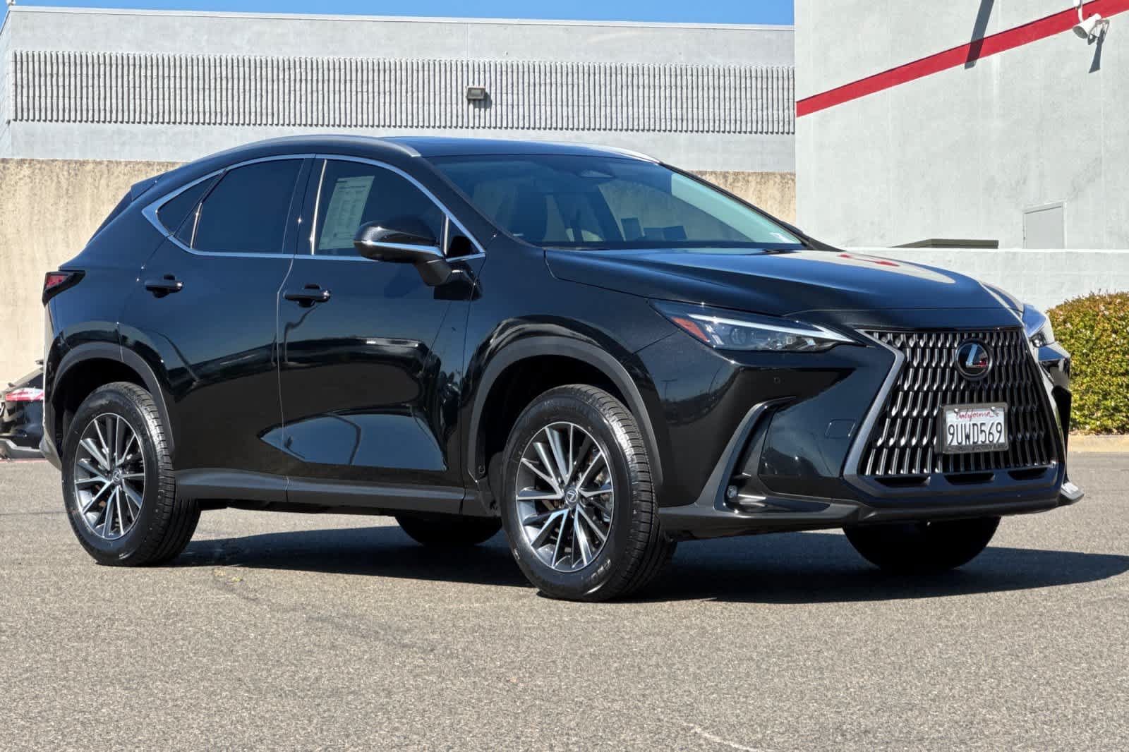 Used 2025 Lexus NX 350 AWD w/ Cold Area Package image 5
