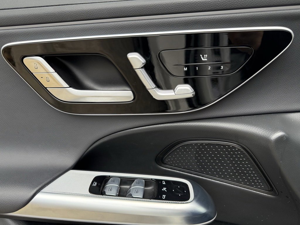 Used 2025 Mercedes-Benz E 350 E 350 image 25