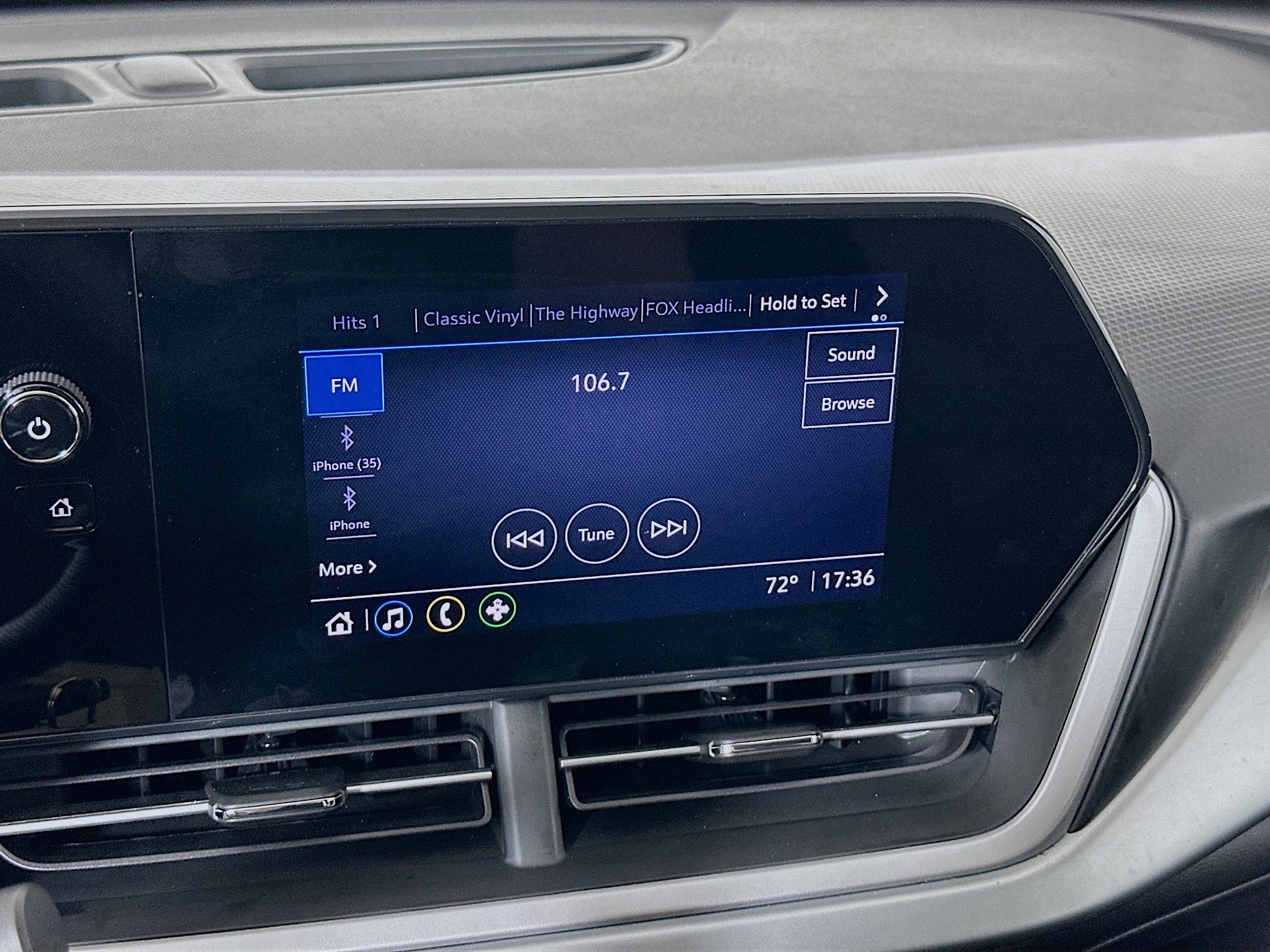 Used 2024 Chevrolet Trax LS FWD image 19