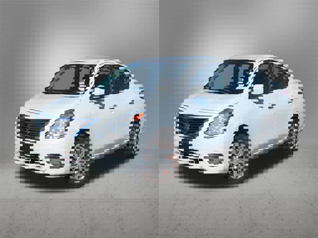 Used 2018 Nissan Versa SV